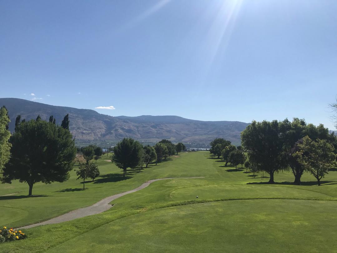 Osoyoos Golf Course: Park Meadows, Osoyoos