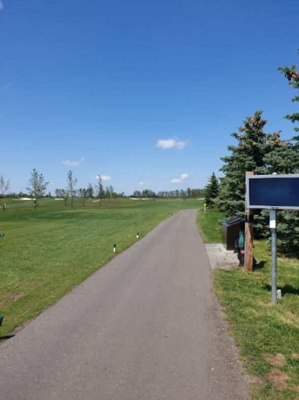 Serenity Golf Club: Dancing Bull, Rocky View