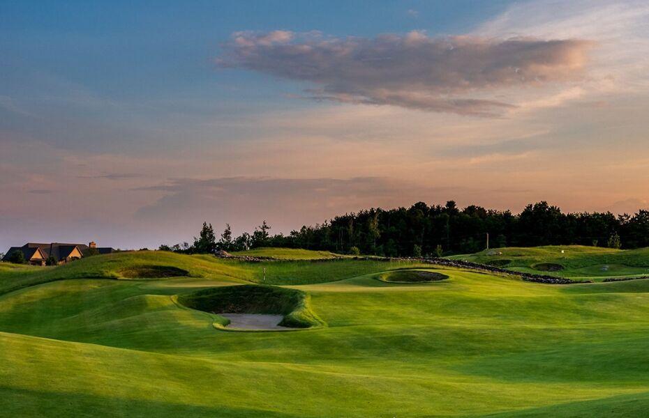 The Pulpit Club: Paintbrush, Caledon East, Canada
