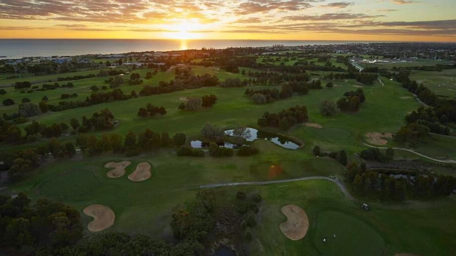 Westward HO Golf Club: Patawalonga, West Beach