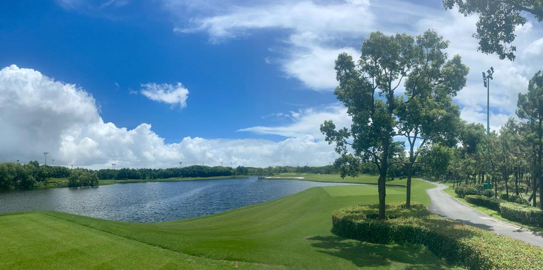 Shanghai Dongzhuang Coast Golf Club: Parkland, Shanghai