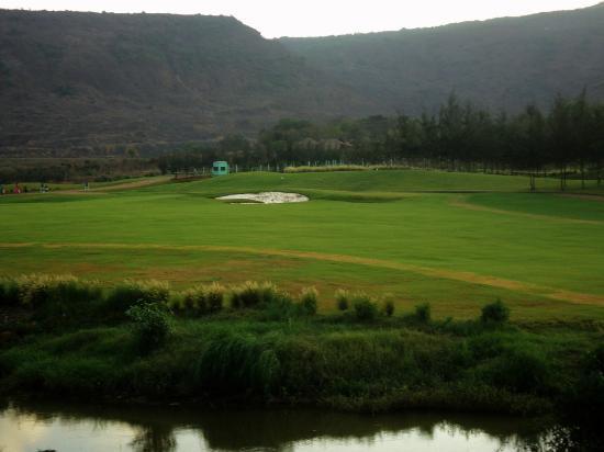 Kharghar Valley Golf Course, Mumbai