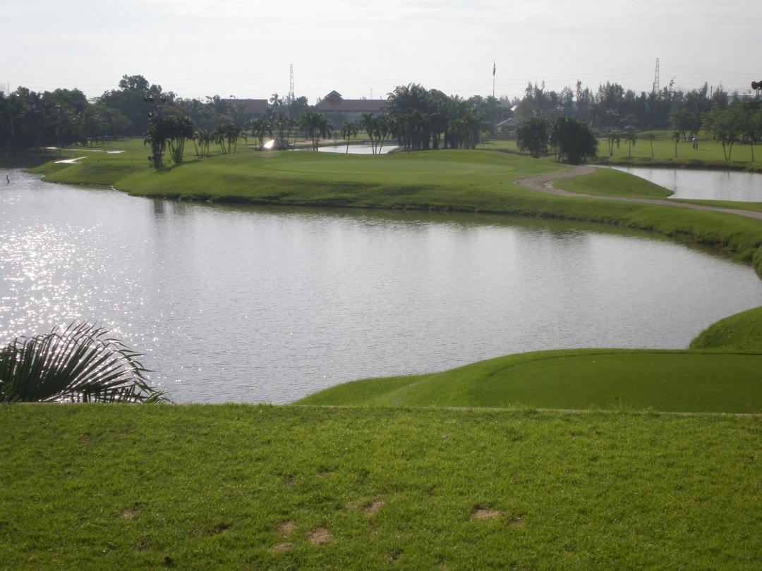 Pinehurst Golf & Country Club: West - North, Khlong Nueng