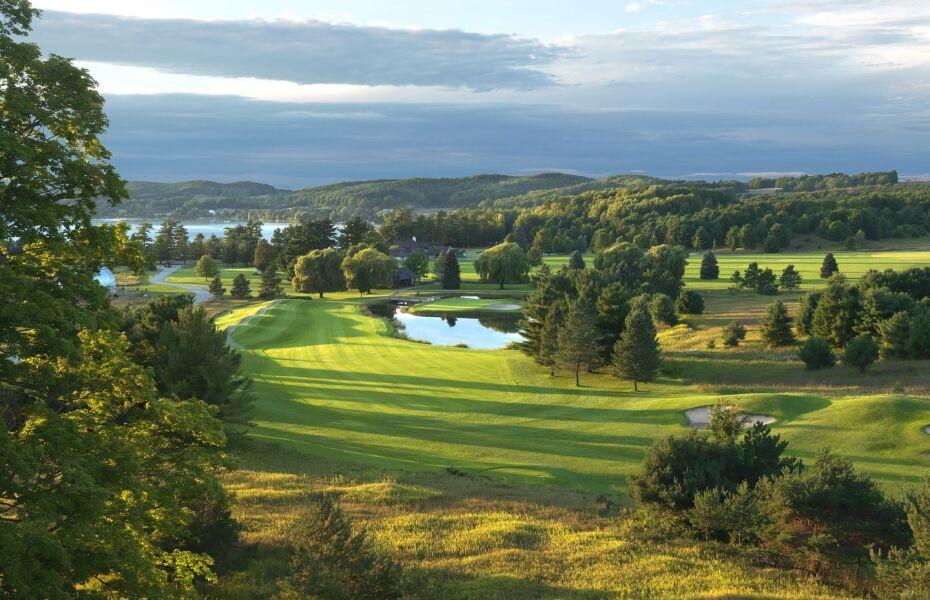 Boyne Mountain Resort: Monument, Boyne Falls