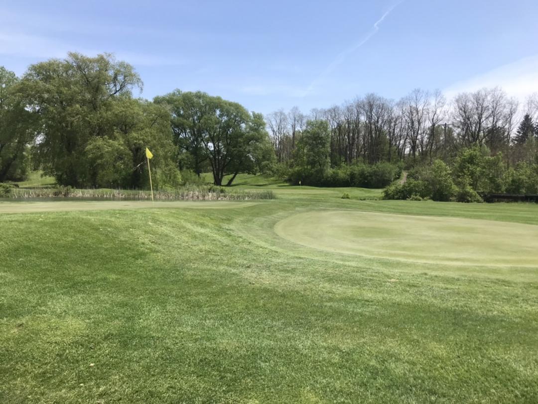 Myth Golf and Banquet Center: Par 3, Oakland