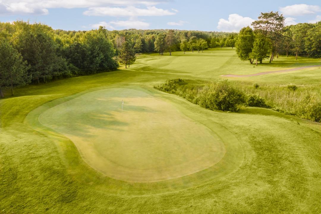 Long Bow Golf Club, Walker