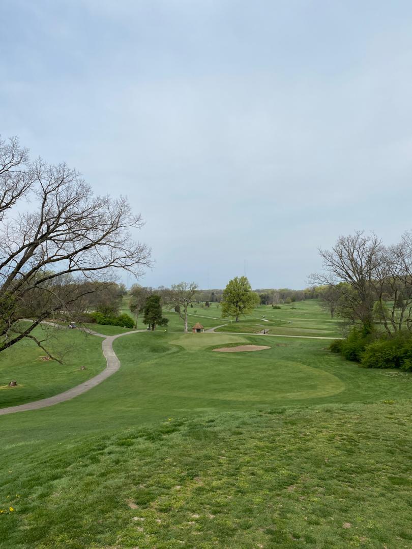 Community Golf Course: Hills, Dayton