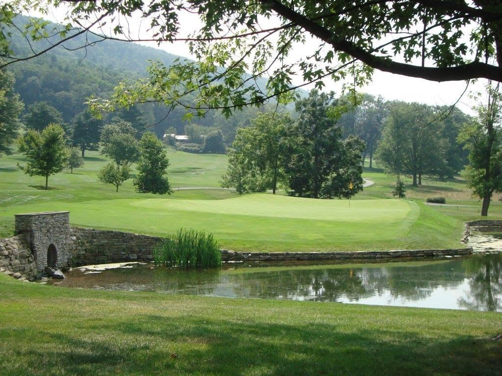 Valley Country Club, Sugarloaf