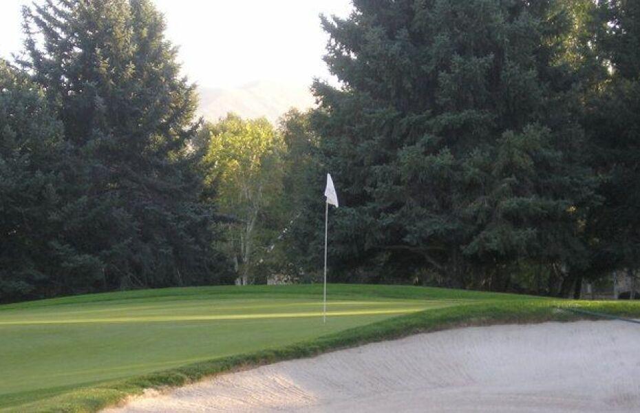 Hidden Valley CC: Valley/Mountain, Sandy
