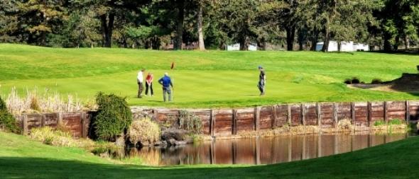 Lewis River Golf Club, Woodland